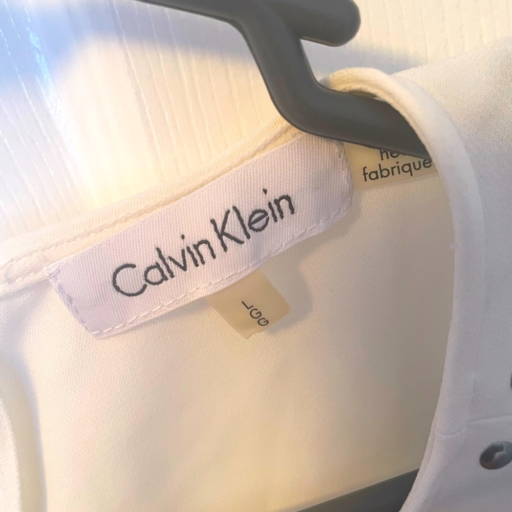 Clavin klein white cloak size L